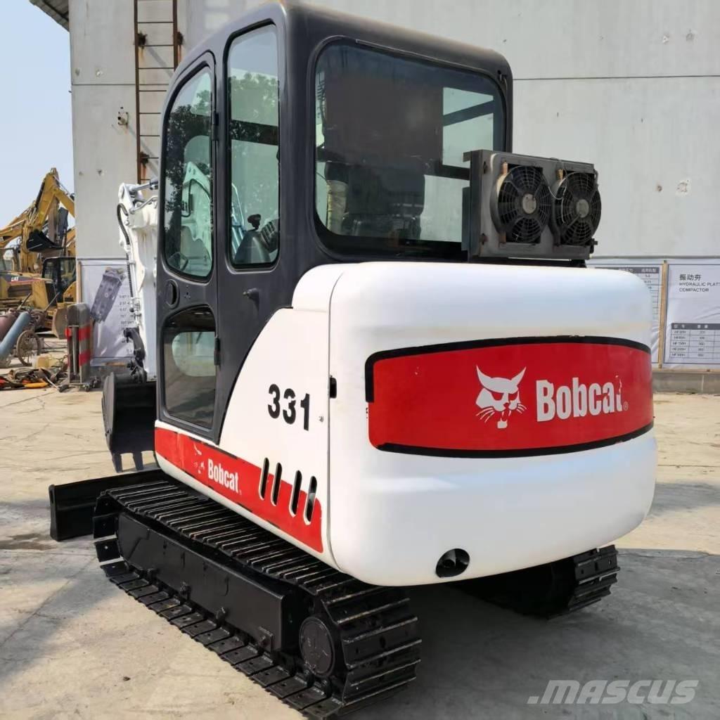Bobcat 331 Mini kotrók < 7t