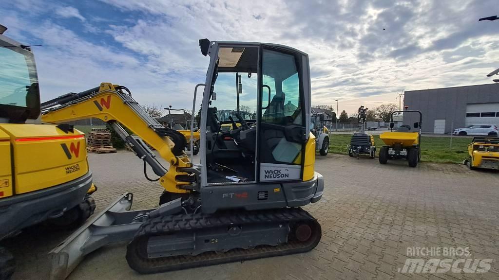 Wacker Neuson ET42 Lánctalpas kotrók