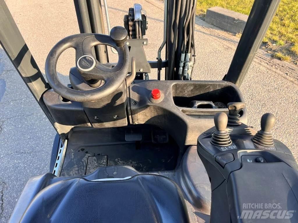 Linde E18L-02 Elektromos targoncák