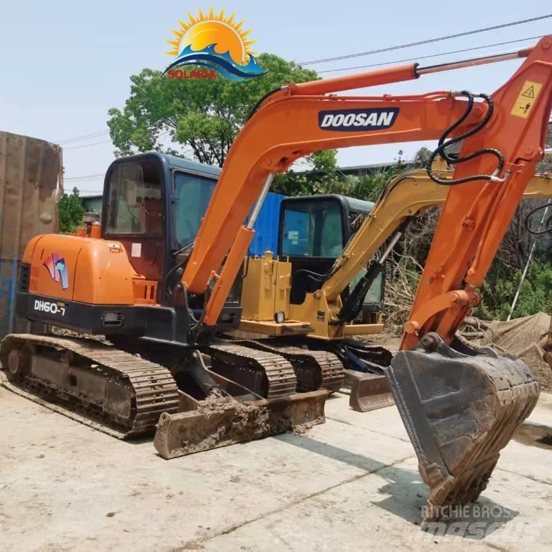 Doosan DH 60-7 Mini kotrók < 7t