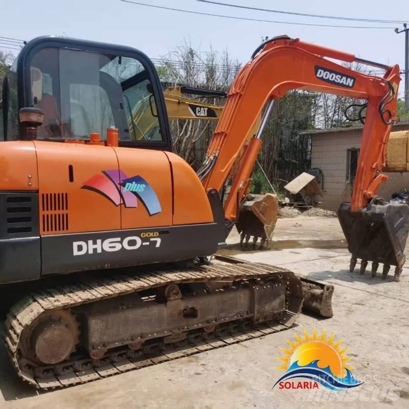 Doosan DH 60-7 Mini kotrók < 7t