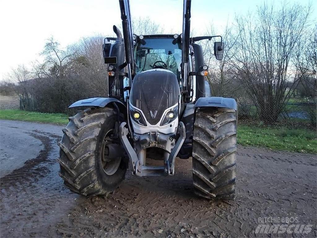 Valtra t 234 a Traktorok