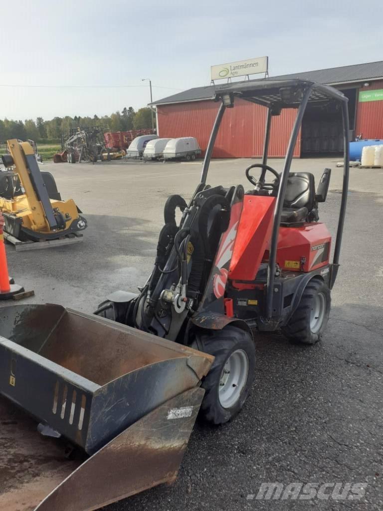 Norcar A6226 Univerzális rakodók