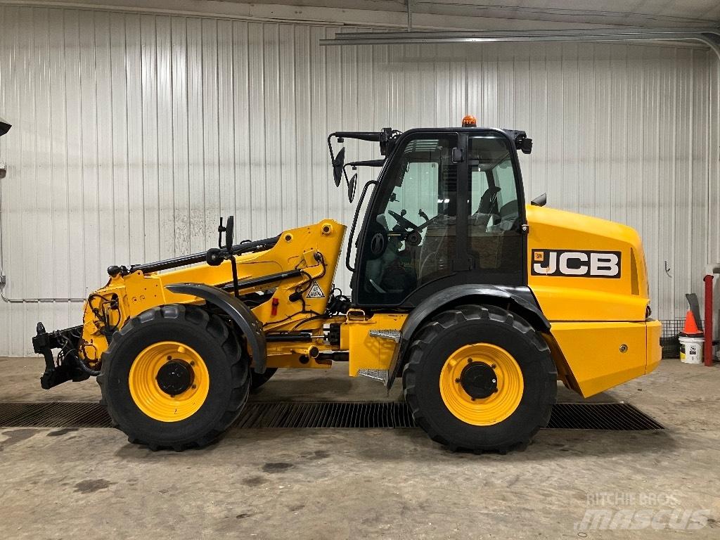 JCB TM 320 Gumikerekes homlokrakodók