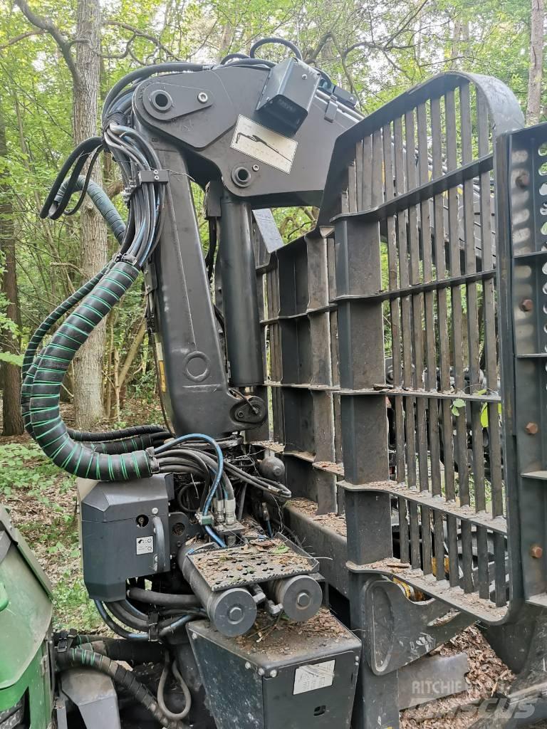 John Deere 1110G Kihordók