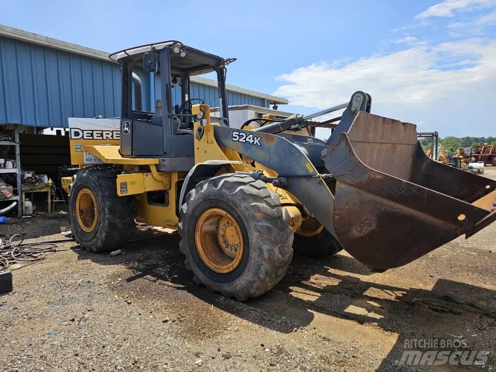 John Deere 524 K Gumikerekes homlokrakodók