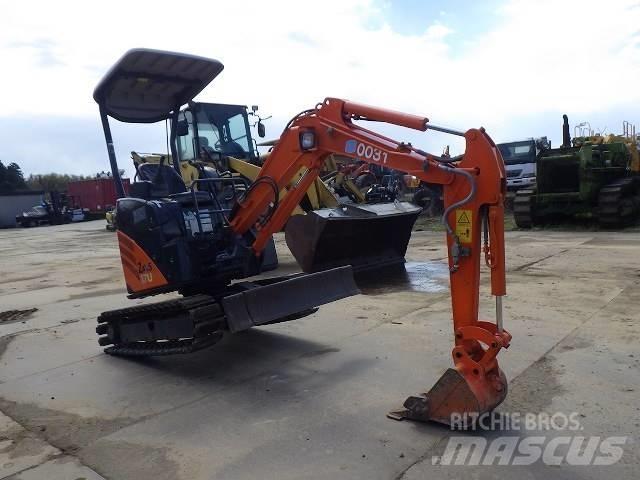 Hitachi ZX 17 U-2 Mini kotrók < 7t