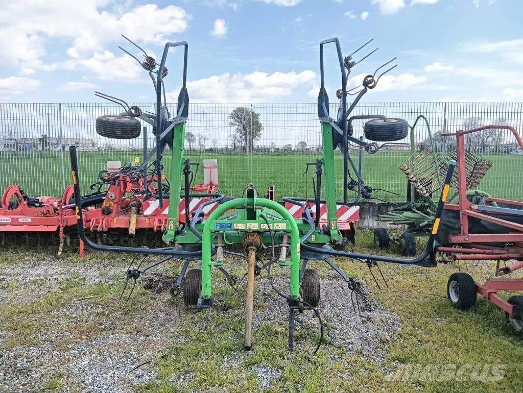 Deutz-Fahr 5521 Göngyölő gépek