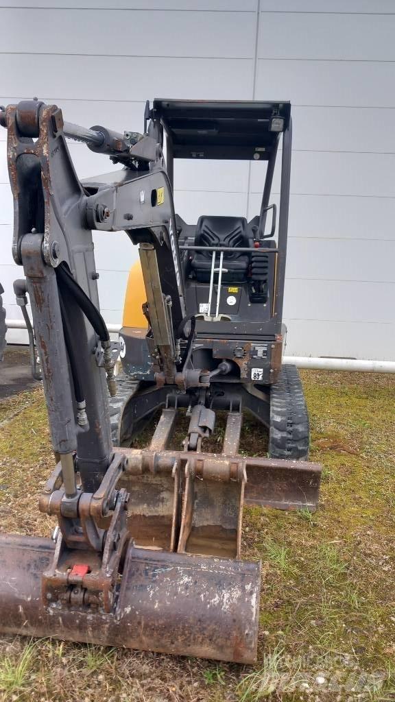 Volvo ECR 25 D Mini kotrók < 7t