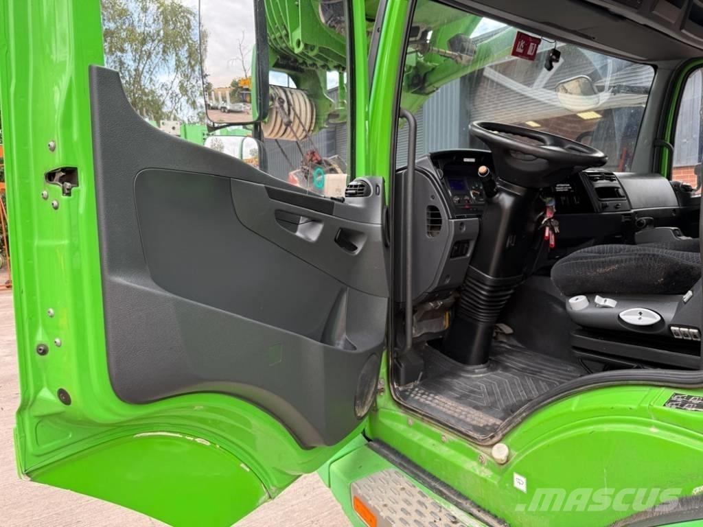 Grove GMK 4100 L Terepdaruk