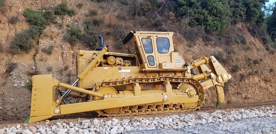 CAT D9G lánctalpas dózerek