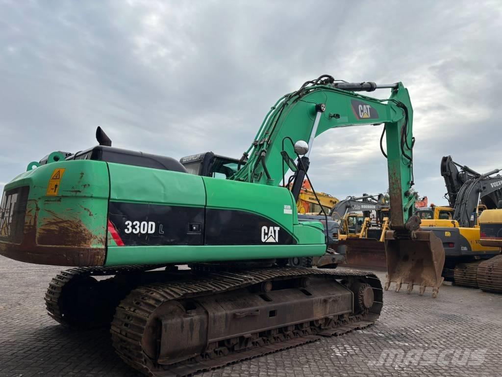 CAT 330 D L Lánctalpas kotrók