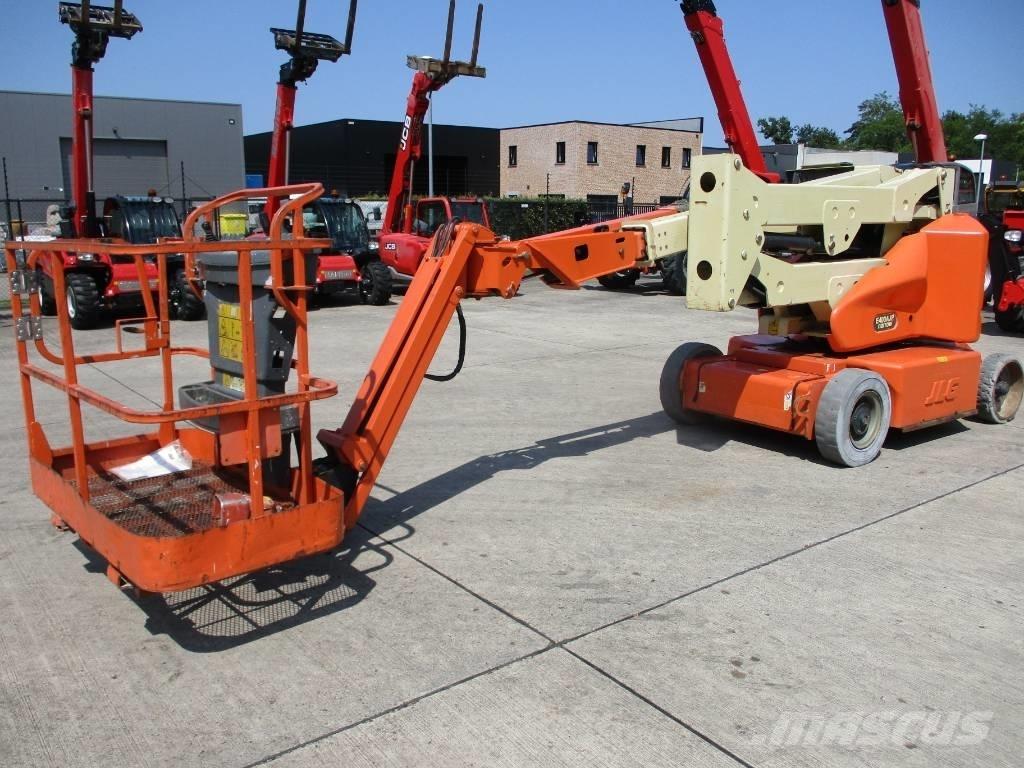 JLG E400 AJPN (146) Kompakt önjáró emelők