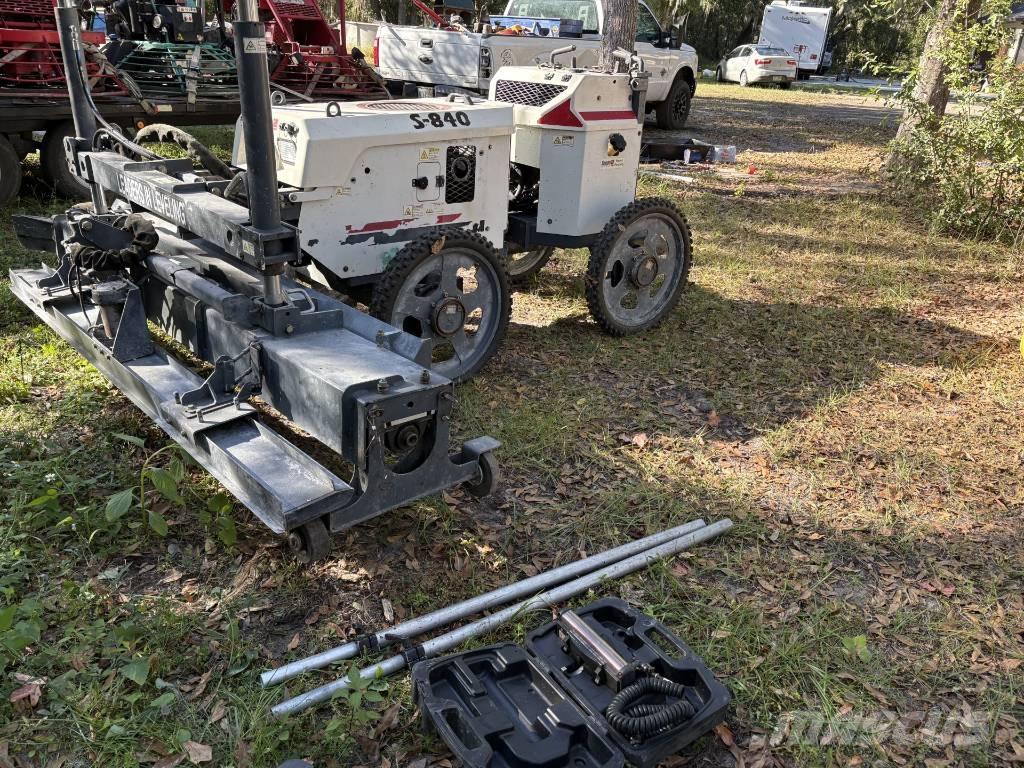 Somero S-840 Betonelosztó gém