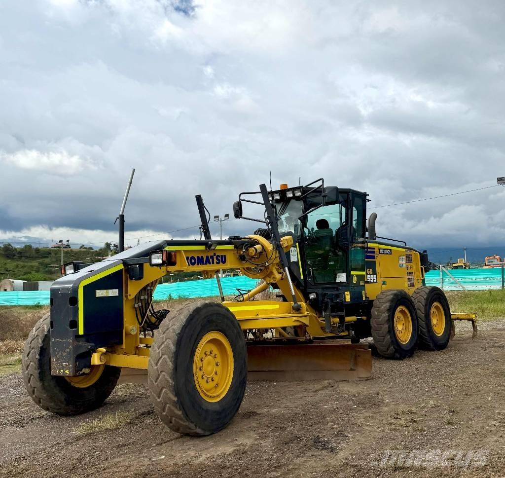 Komatsu GD555-5 Gréderek