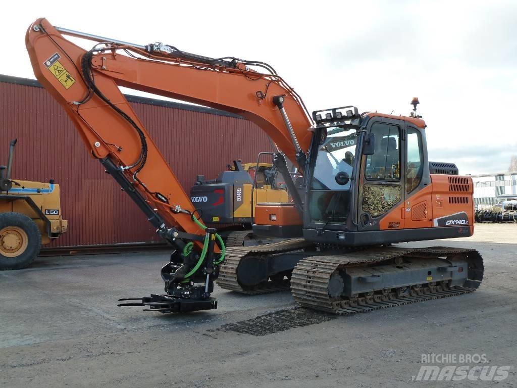 Doosan DX140LC-5 Lánctalpas kotrók
