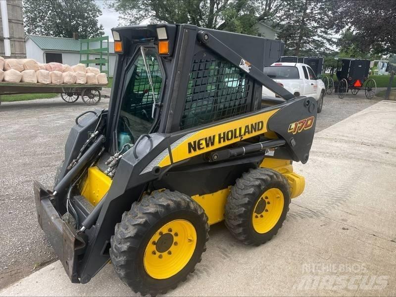 New Holland L 170 Kompaktrakodók