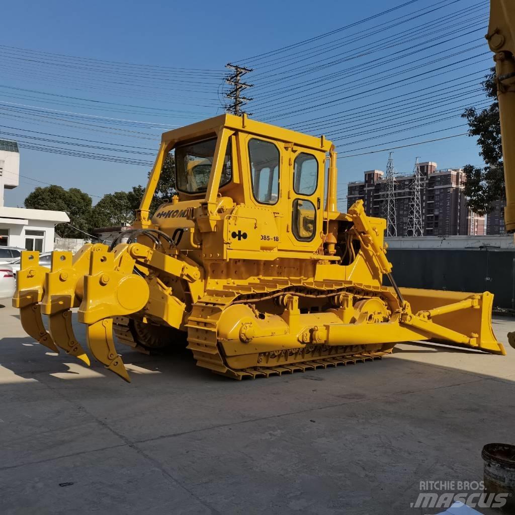 Komatsu D 85 lánctalpas dózerek