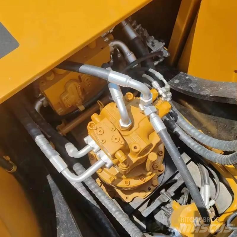Sany SY 215 Lánctalpas kotrók