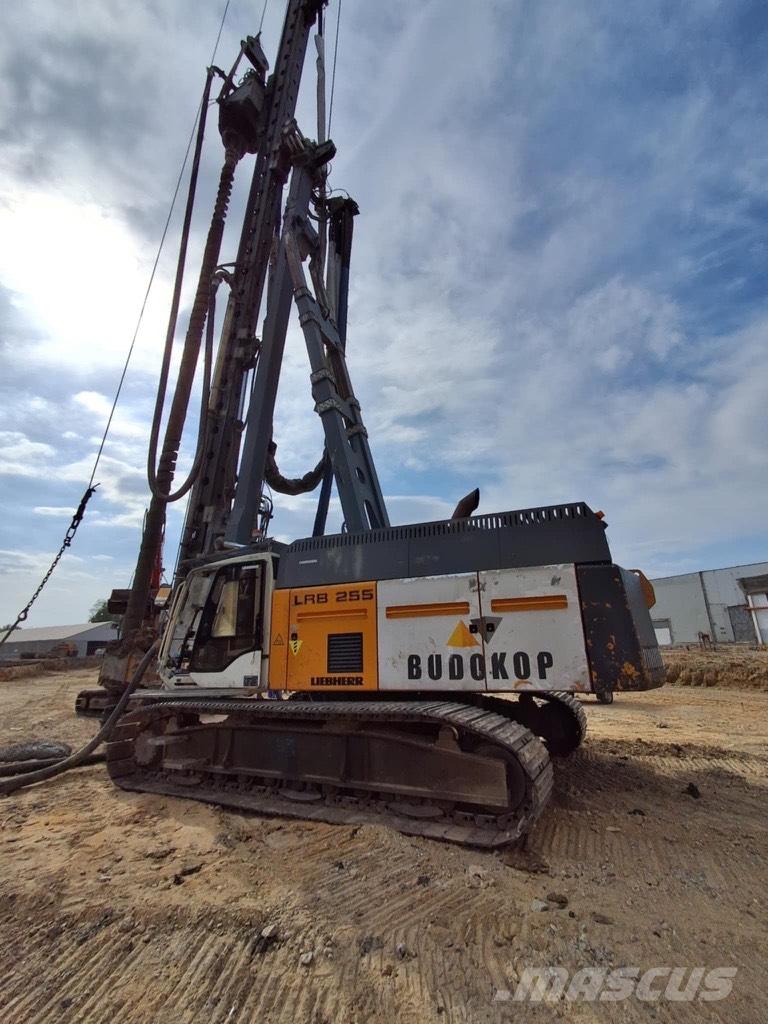 Liebherr LRB255 Cölöp fúrók