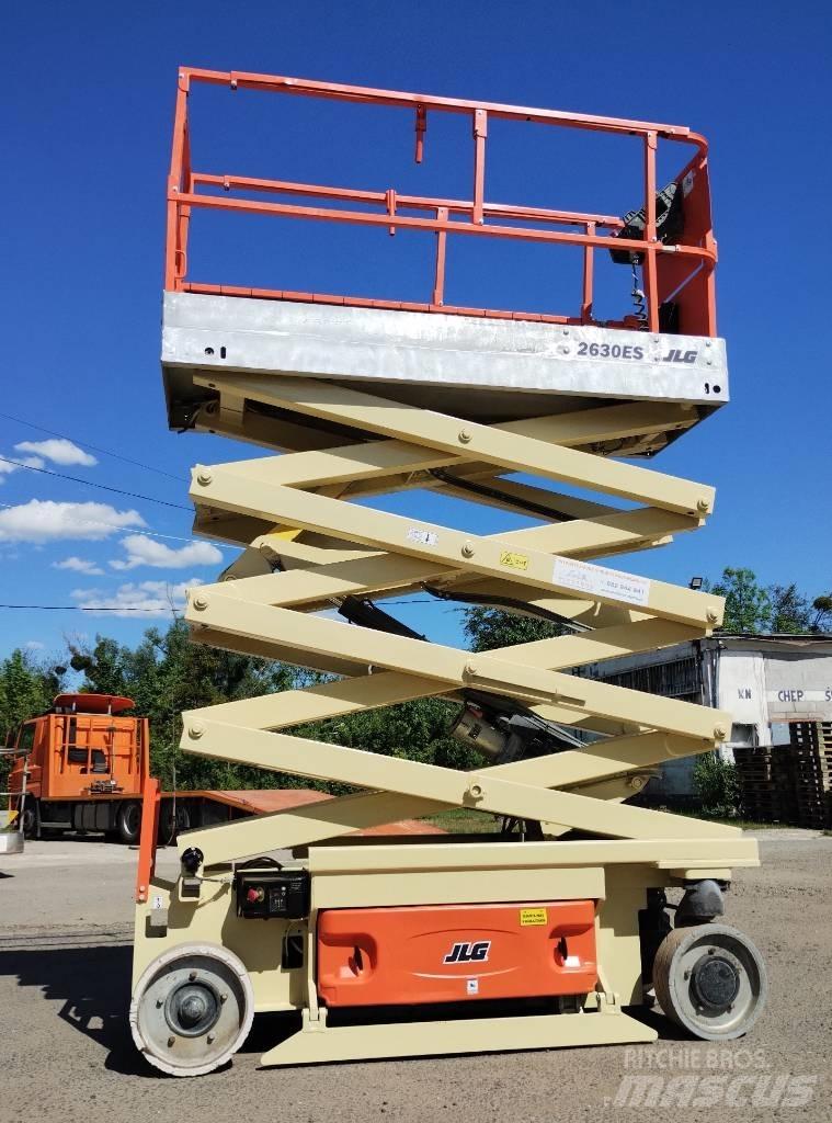JLG 2630 ES Ollós emelők