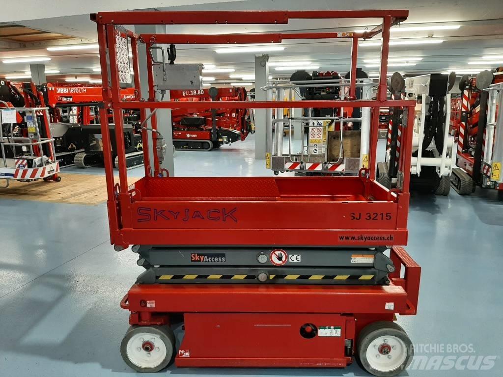 SkyJack SJIII 3215 Ollós emelők