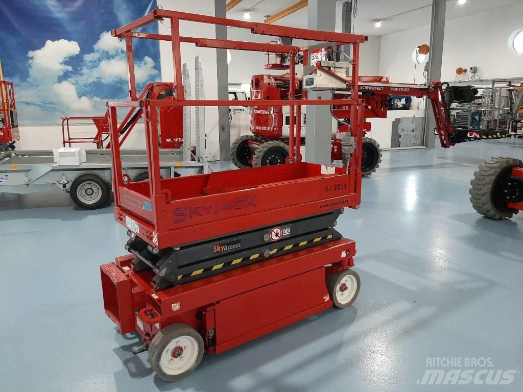SkyJack SJIII 3215 Ollós emelők
