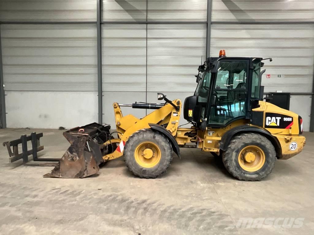 CAT 908 H 2 Gumikerekes homlokrakodók