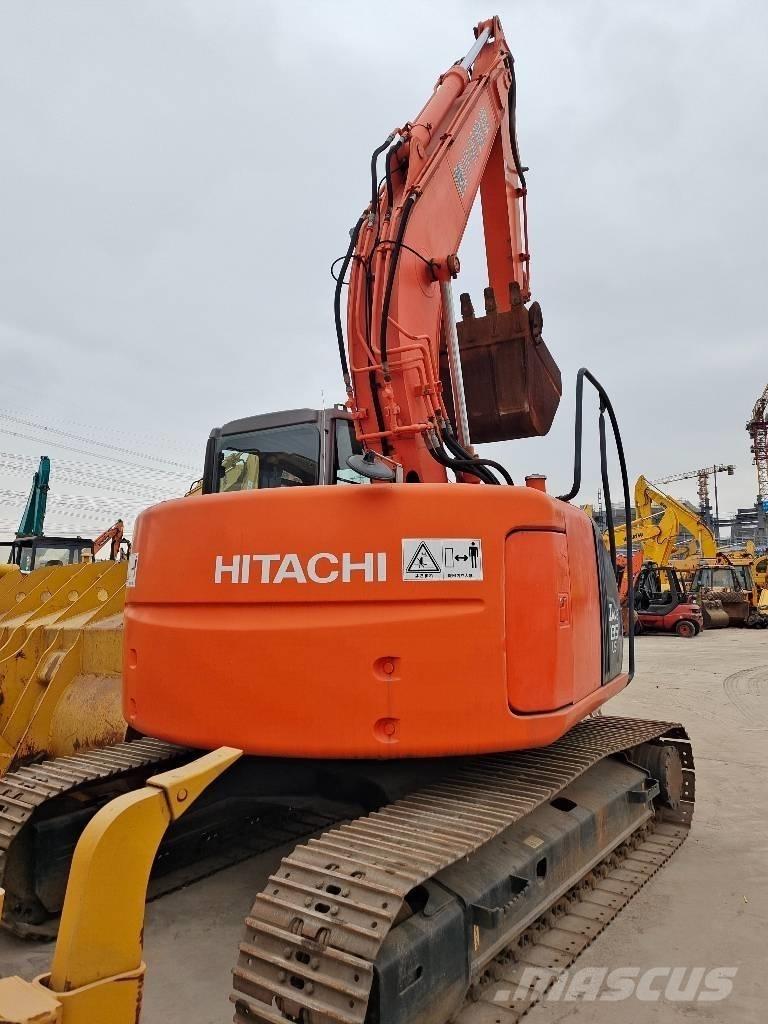 Hitachi ZX 135 US Lánctalpas kotrók