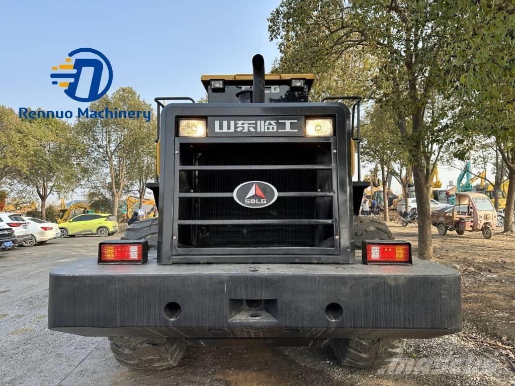 SDLG LG956L Gumikerekes homlokrakodók