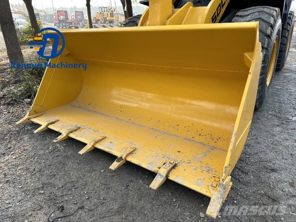 SDLG LG956L Gumikerekes homlokrakodók