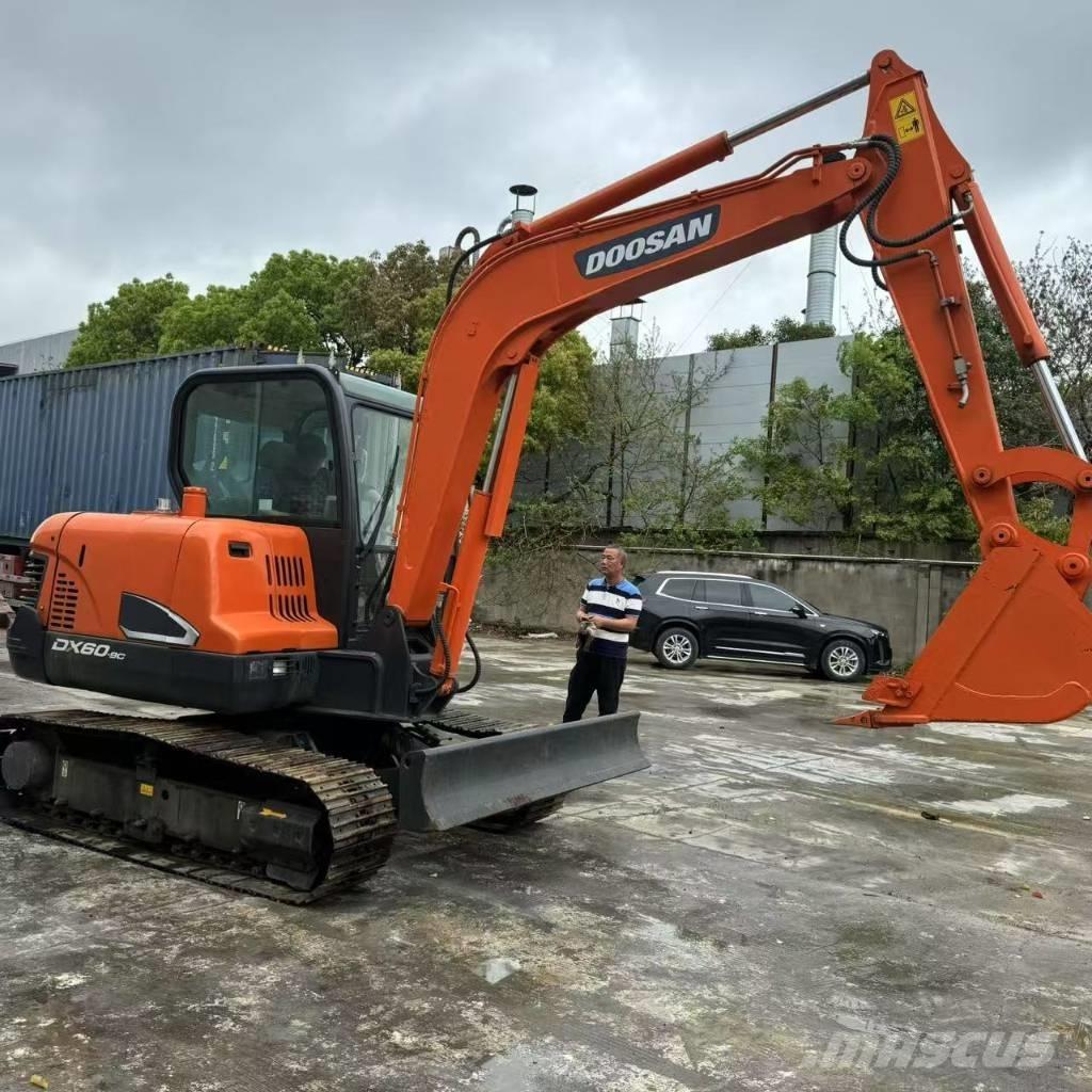Doosan DX 60-9 C Mini kotrók < 7t