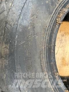 Armour 23.1-26 Gumiabroncsok, kerekek és felnik