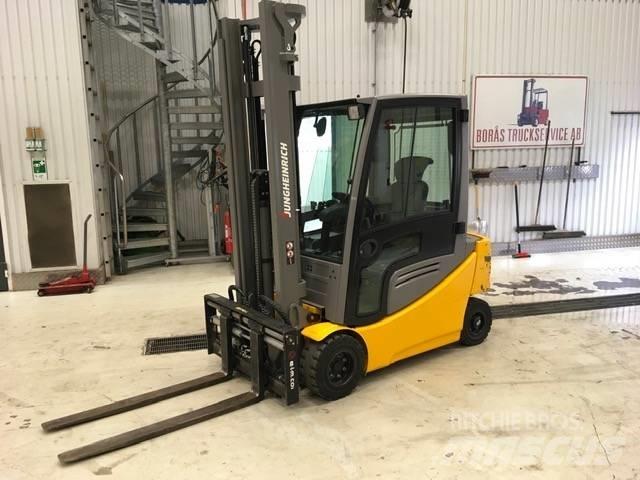 Jungheinrich EFG 320 Elektromos targoncák