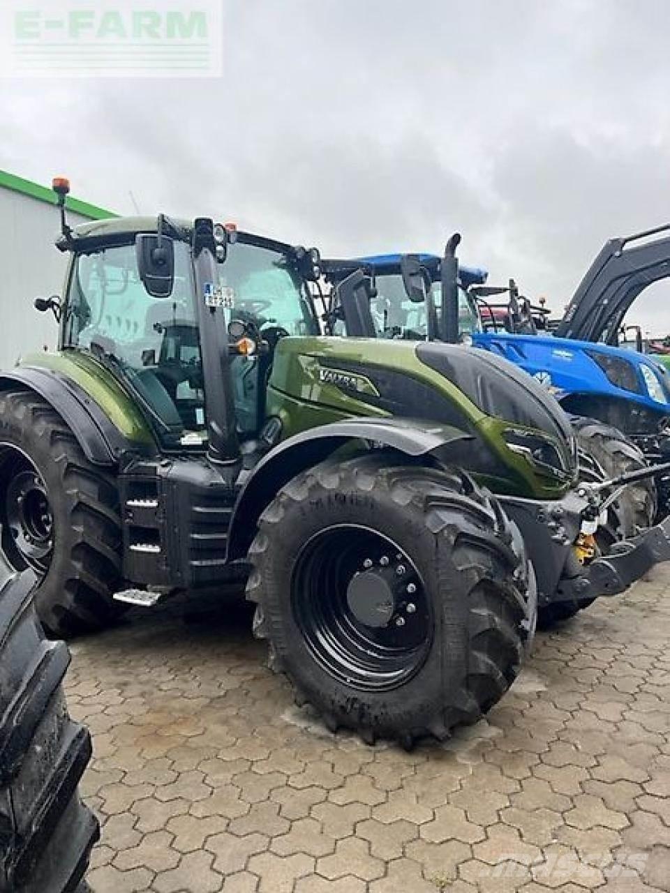 Valtra t215a Traktorok