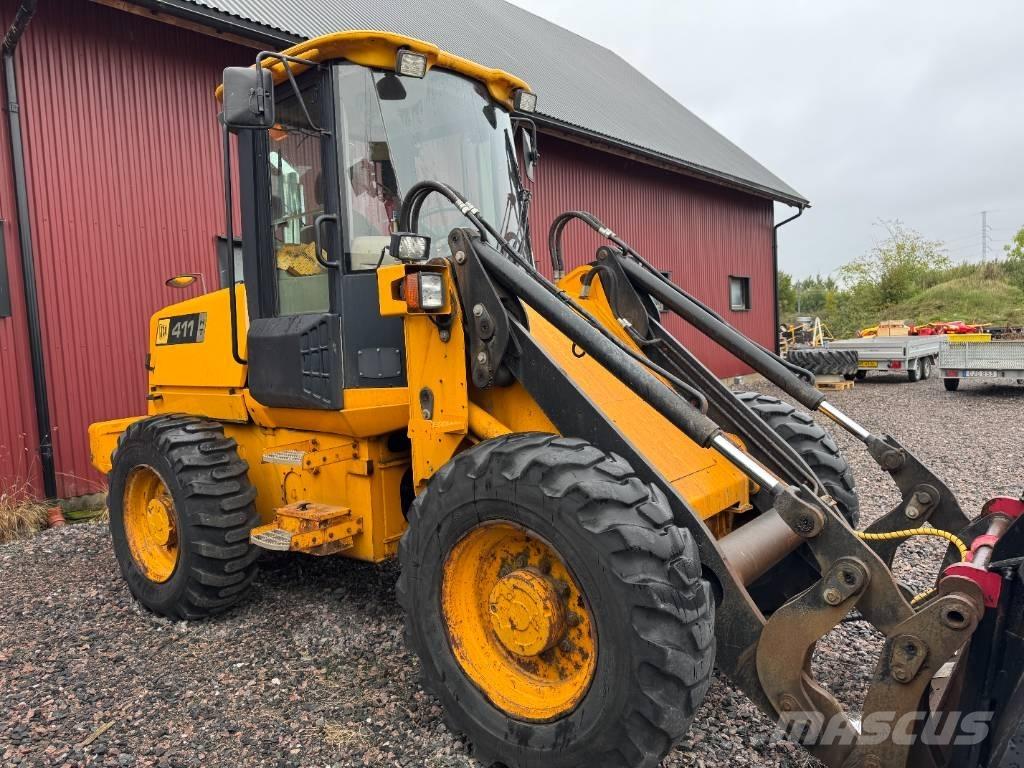 JCB 411 HT Gumikerekes homlokrakodók