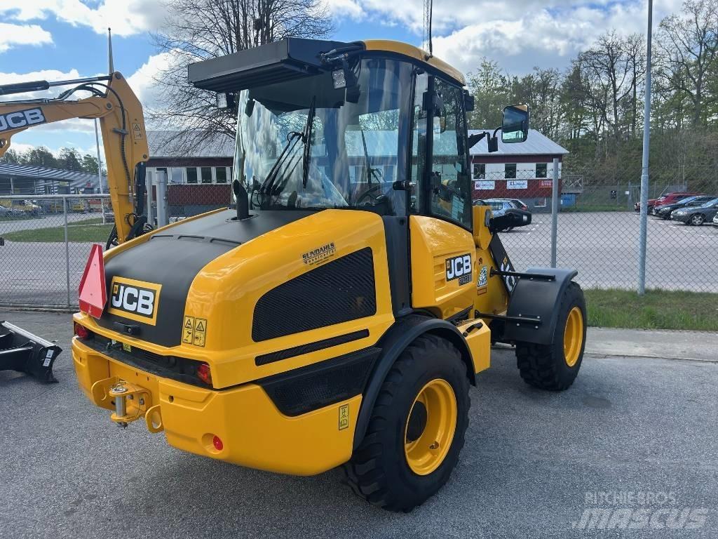 JCB 407 Gumikerekes homlokrakodók