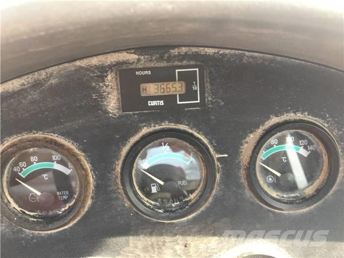 CAT 966 H Gumikerekes homlokrakodók