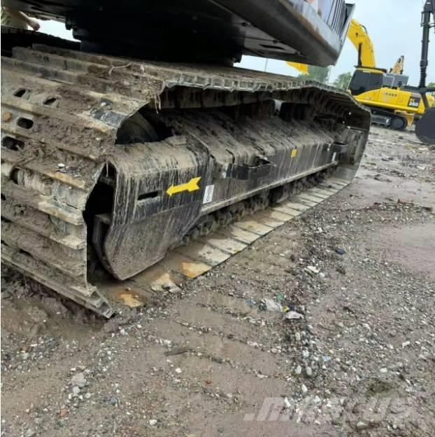 Hitachi ZX200 Lánctalpas kotrók