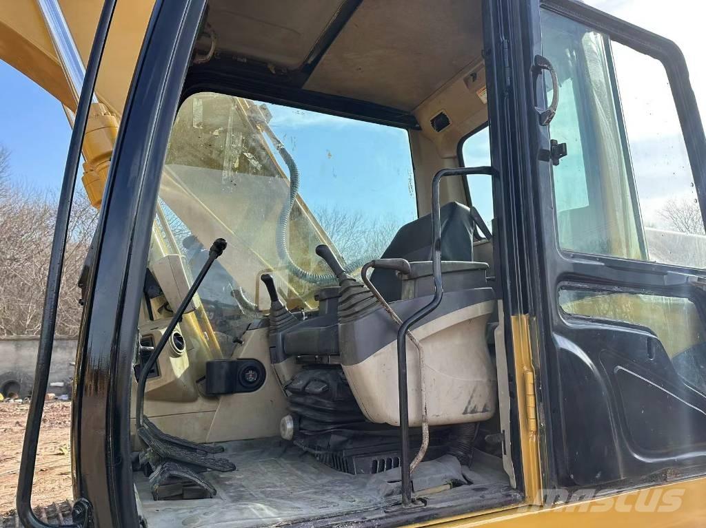 CAT 320 C L Lánctalpas kotrók