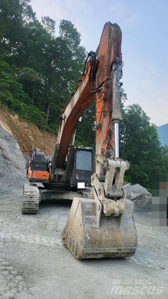 Doosan DX 300 LC-5 Lánctalpas kotrók
