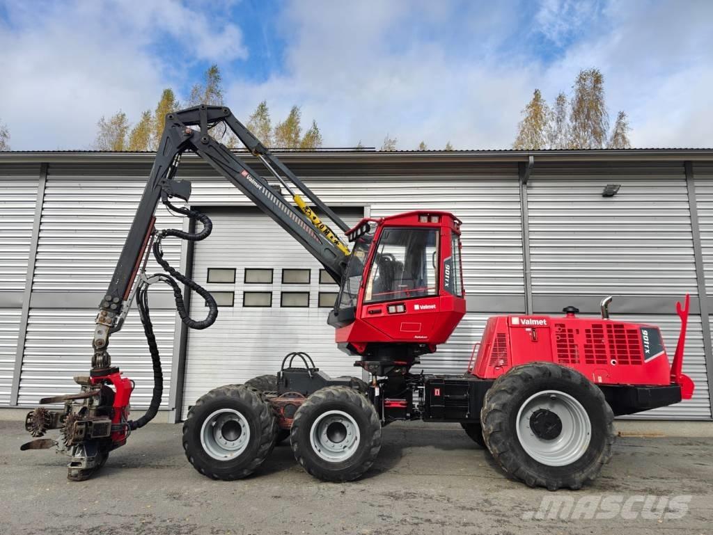 Valmet 901TX Betakarítók