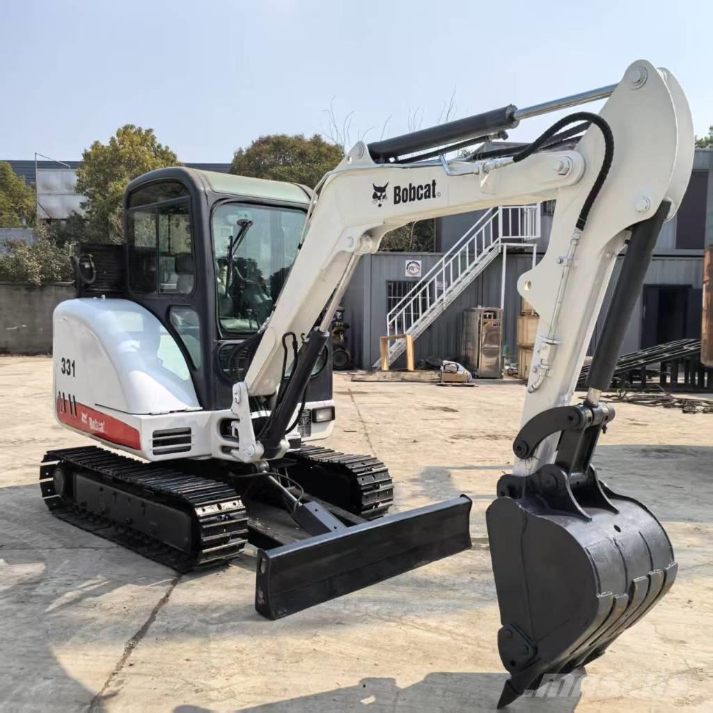 Bobcat 331 Mini kotrók < 7t