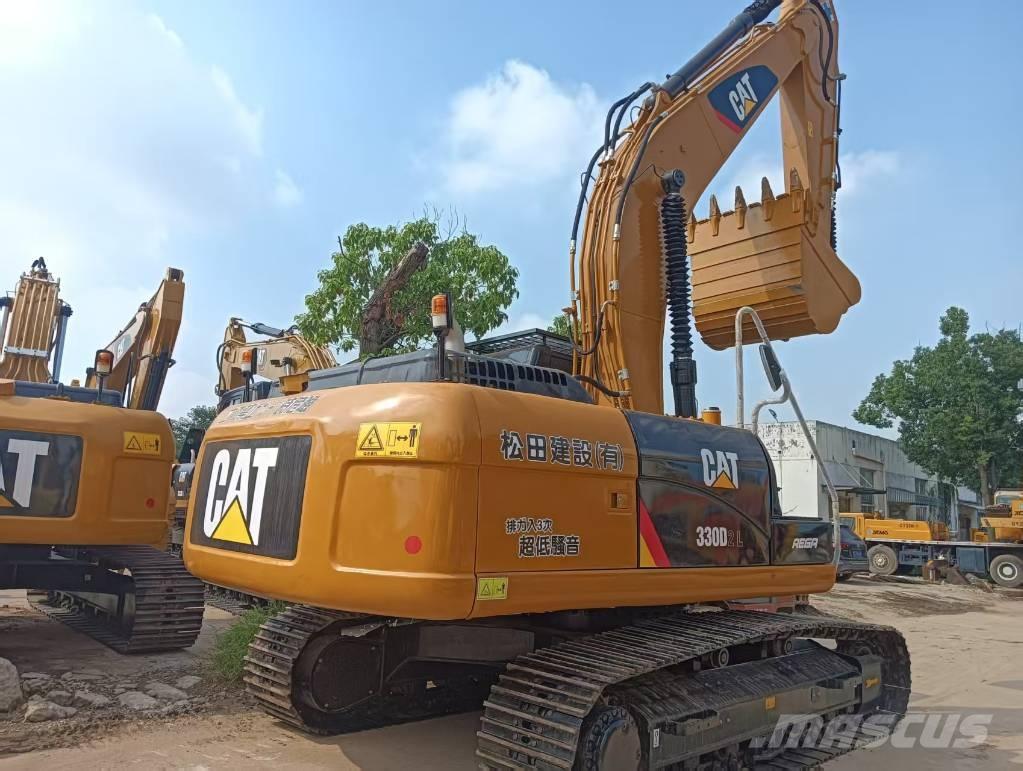 CAT 330 D Lánctalpas kotrók