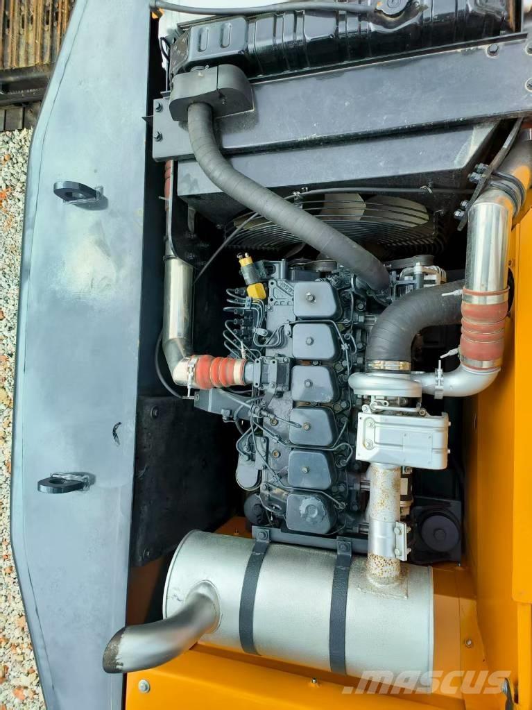 Hyundai HX220HD Lánctalpas kotrók