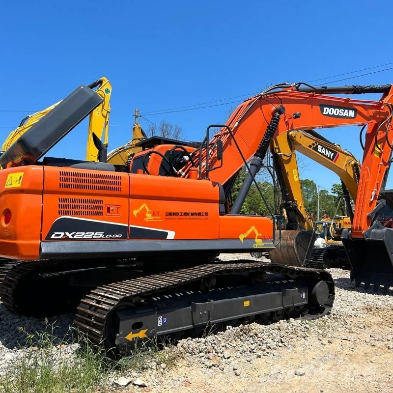 Doosan DX225-9C Lánctalpas kotrók