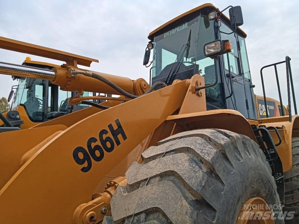CAT 966 H Gumikerekes homlokrakodók