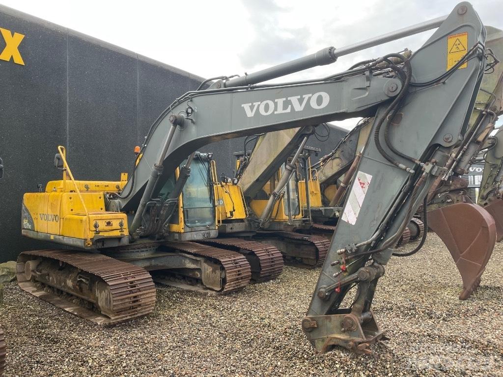 Volvo EC210B Lánctalpas kotrók
