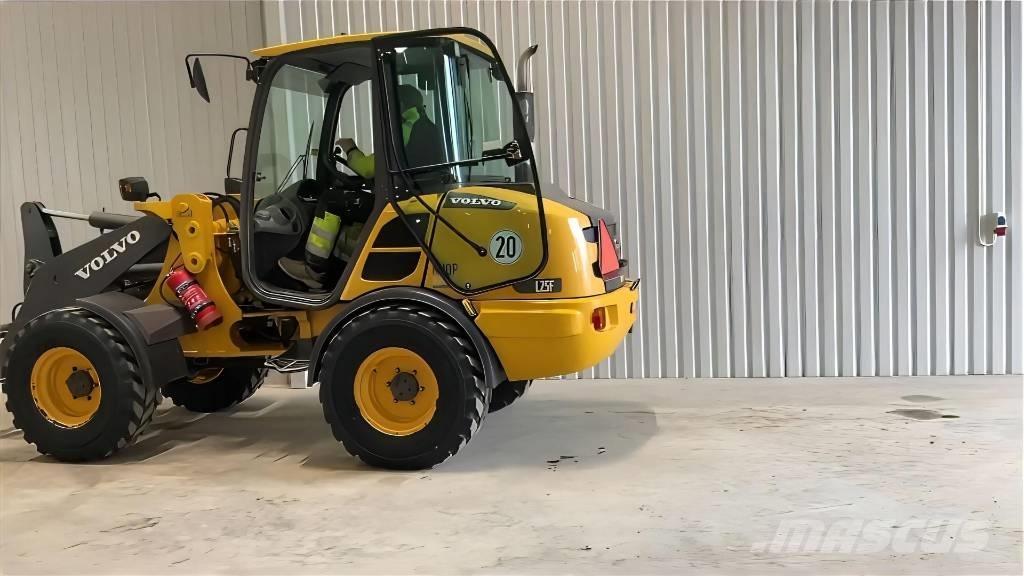 Volvo L 25 F Gumikerekes homlokrakodók