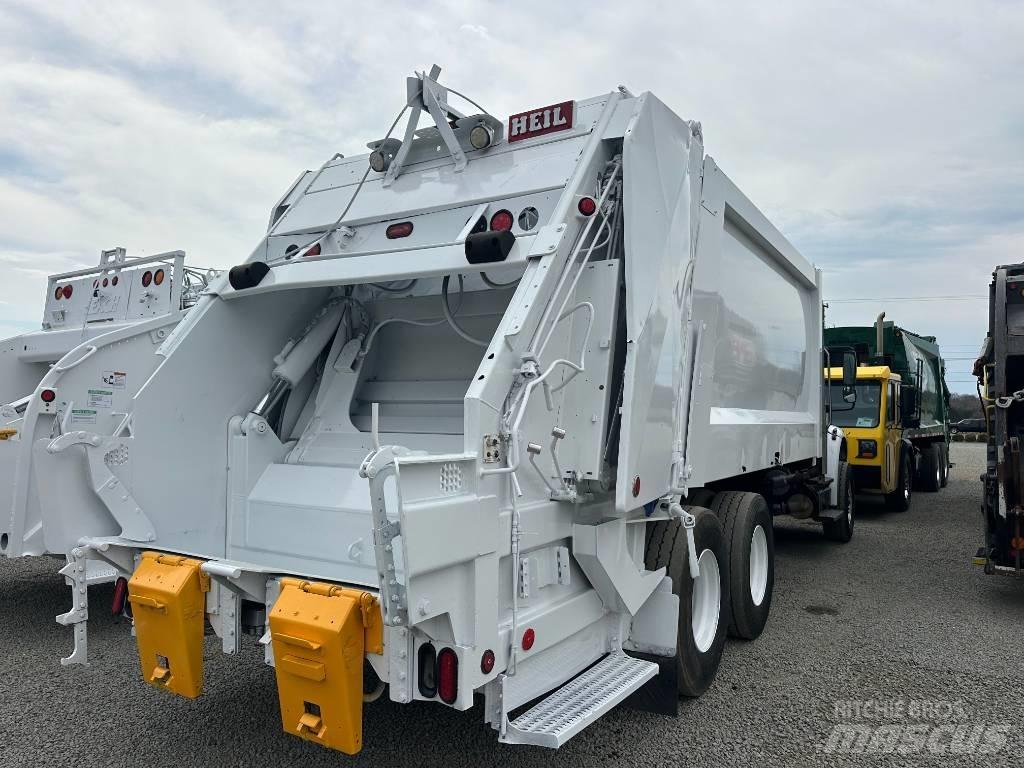Freightliner M2 Hulladék szállítók